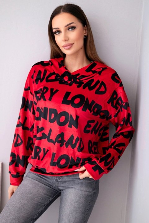 Bluza damska oversize z kapturem i nadrukiem czerwona