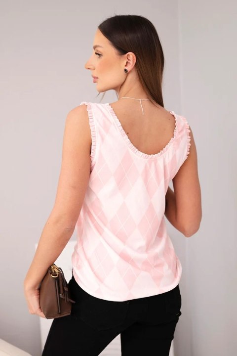 Bluzka damska wiskozowa bez rękawów w romby i falbanką przy dekolcie pudrowy róż