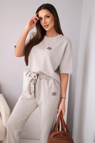 Komplet damski wiskozowy masełko z krótkim rękawem i spodniami z podwijaną nogawką ciemny beżowy