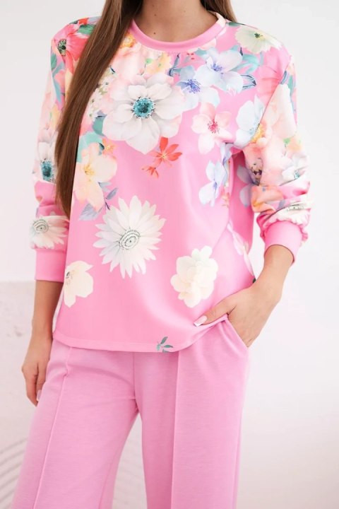 Komplet damski masełkowy wiskozowy w kwiaty z szeroką nogawką jasno różowy