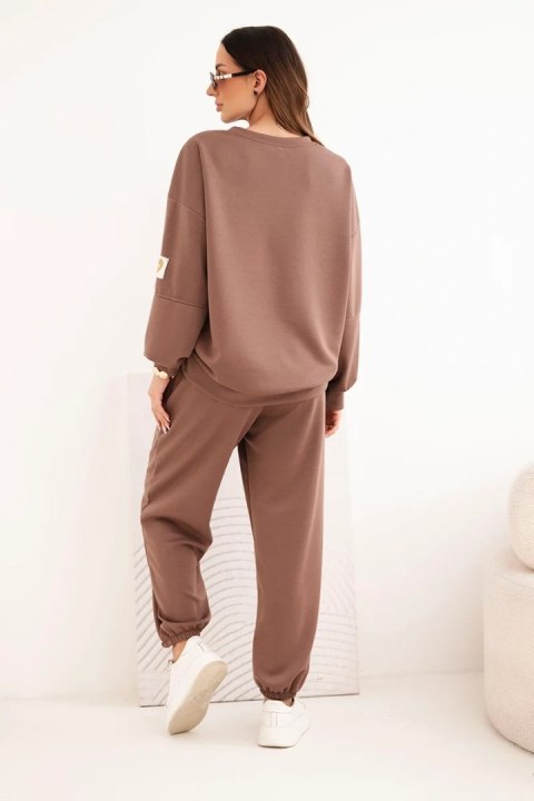 Komplet damski masełkowy z luźną bluzą i spodniami z napisem LOVE czekoladowy