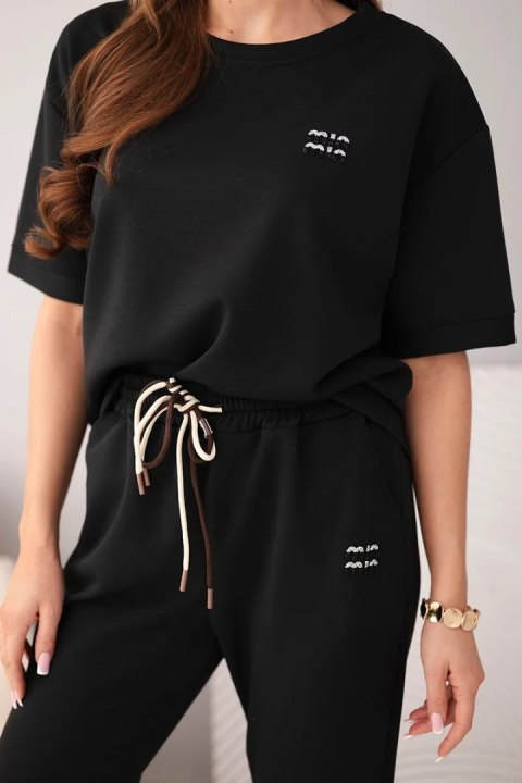 Komplet damski wiskozowy masełko z krótkim rękawem i spodniami z podwijaną nogawką czarny