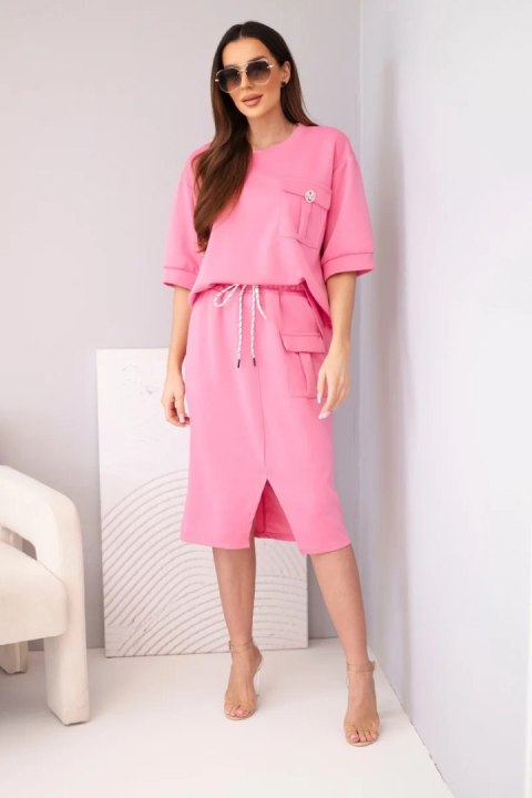 Komplet damski masełkowy z bluzką i spódnicą midi różowy