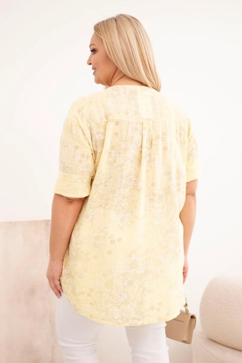 Bluzka damska bawełniana Plus Size z krótkim rękawem i ozdobnym guzikiem żółta