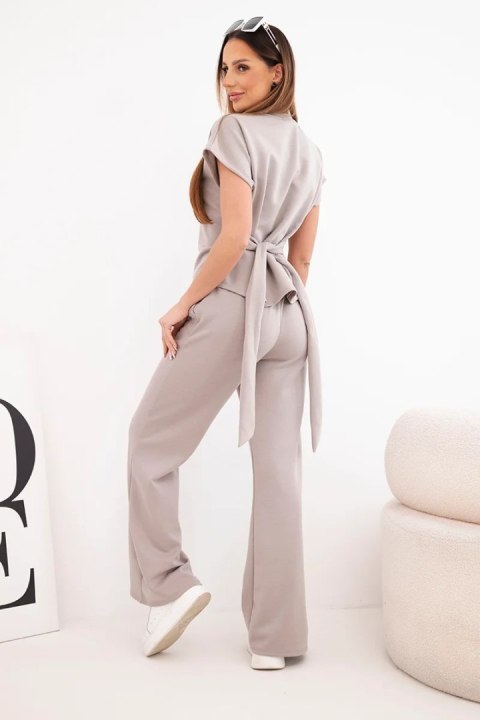 Komplet damski masełko z bluzką z krótkim rękawem i spodniami szeroka nogawka fango