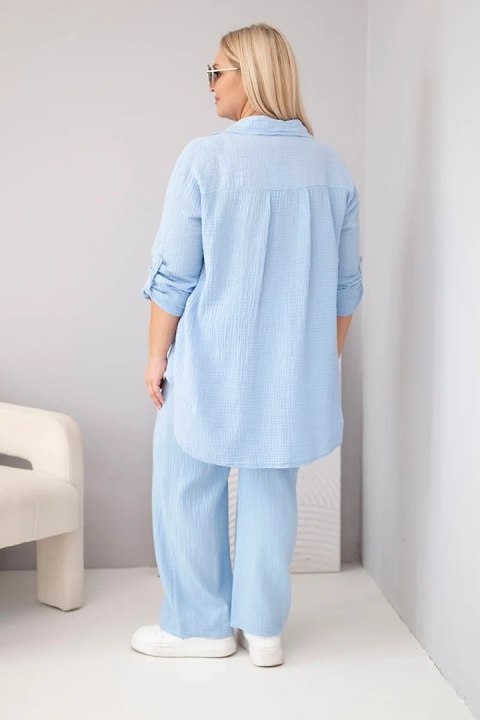 Komplet damski muślinowy Plus Size z koszulą zapinaną na guziki i spodniami z szeroką nogawką niebieski