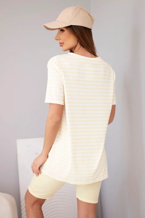 Komplet damski wiskozowy w paski z krótkim rękawem i spodenkami żółty