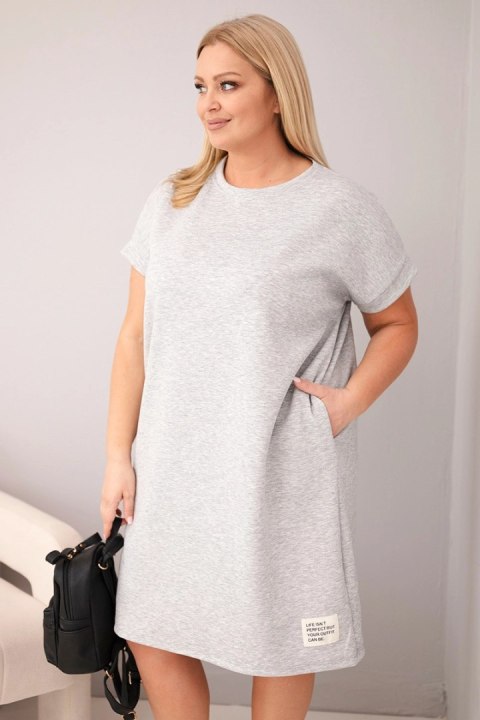 Sukienka damska Plus Size z krótkim rękawem i kieszeniami szary melanż