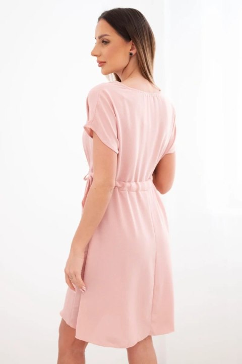 Sukienka damska z krótkim rękawem i wiązaniem w pasie ciemny pudrowy róż