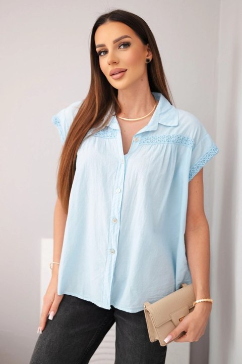 Bluzka damska bawełniana koszulowa z koronką i krótkim rękawem niebieska
