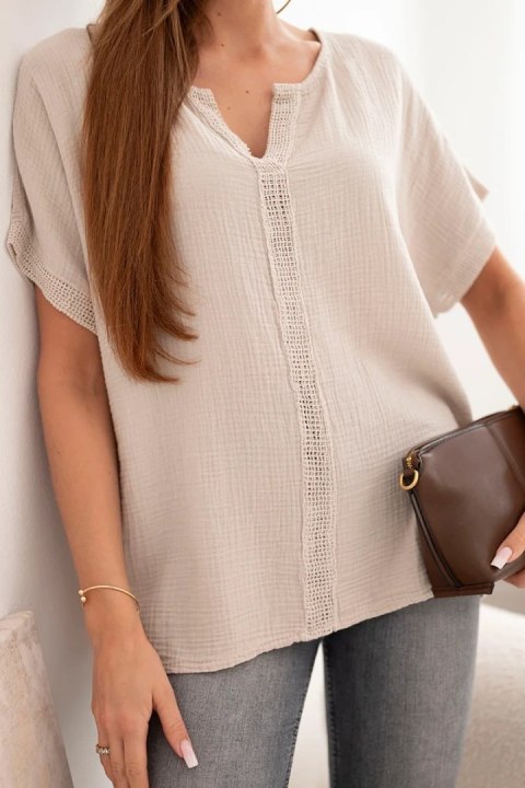 Bluzka damska bawełniana oversize z dekoltem V i koronką beżowa