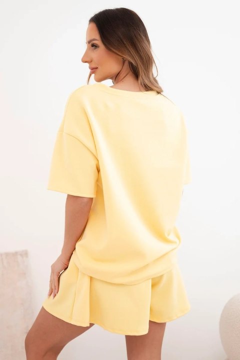 Komplet damski wiskozowy masełko z krótkim rękawem i spodenki z wysokim stanem żółty