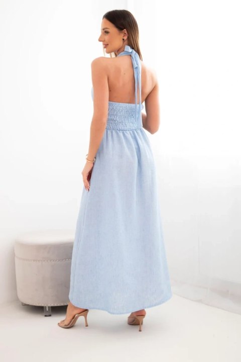 Sukienka damska wiskozowa maxi wiązana na szyi z ozdobną klamrą niebieska