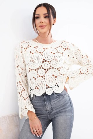 Sweter damski ażurowy z dekoracyjnym wzorem i długim rękawem beżowy