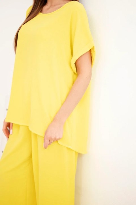 Komplet damski Plus Size bluzka i spodnie z szeroką nogawką żółty